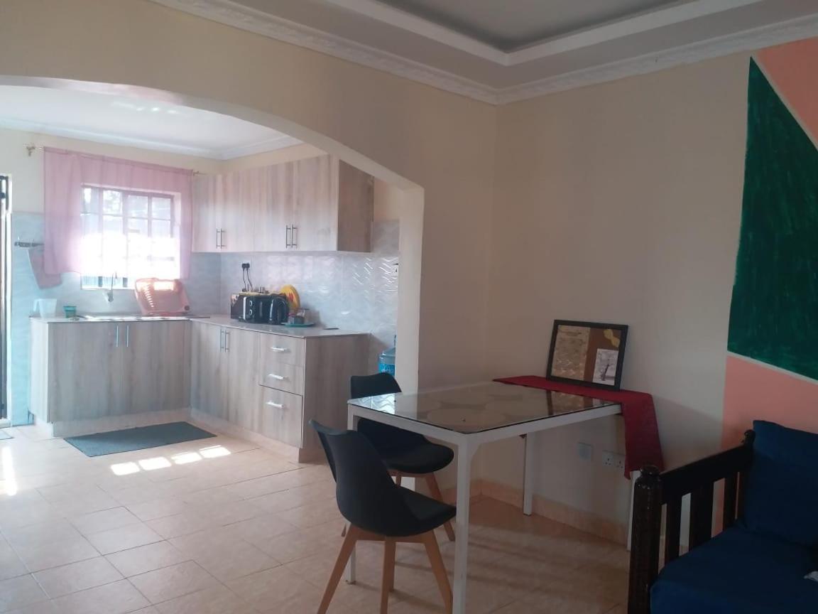 Razy'S Apartman Kakamega Kültér fotó